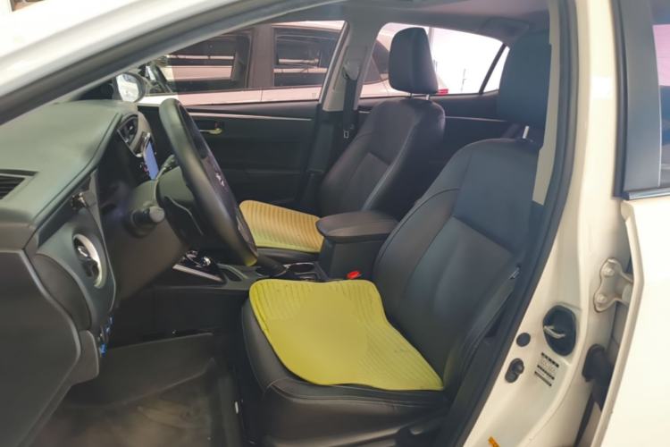 Used Toyota Corolla 2017 Revised Dual-Engine 1.8L E-CVT Elite Edition Left Front Seat