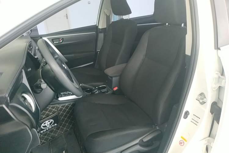 Used Toyota Corolla 2017 Revised Version 1.2T S-CVT GL-i Left Front Seat