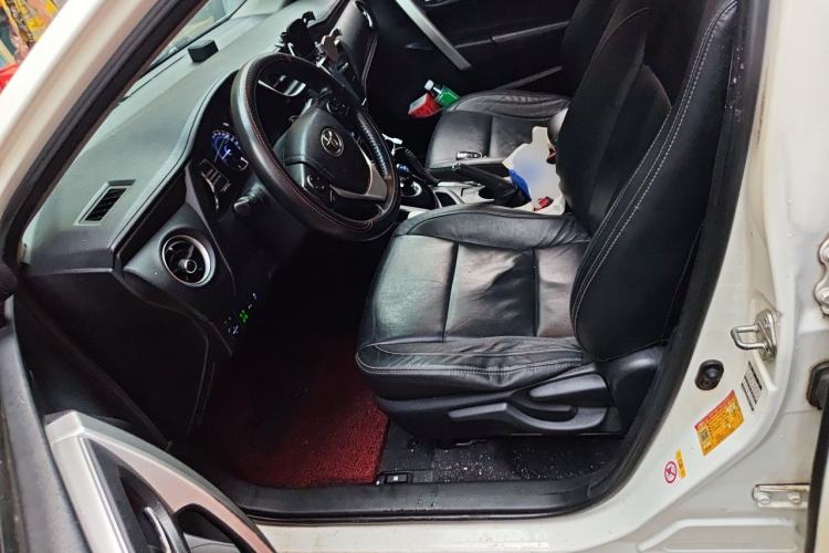 Used Toyota Corolla 2017 Revised Dual-Engine 1.8L E-CVT Elite Edition Left Front Seat