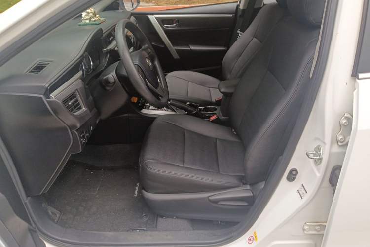 Used Toyota Corolla 2017 1.2T CVT GL Left Front Seat
