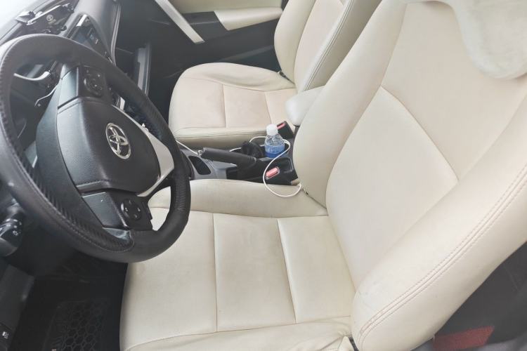 Used Toyota Corolla 2017 Revised Dual-Engine 1.8L E-CVT Leading Edition Left Front Seat