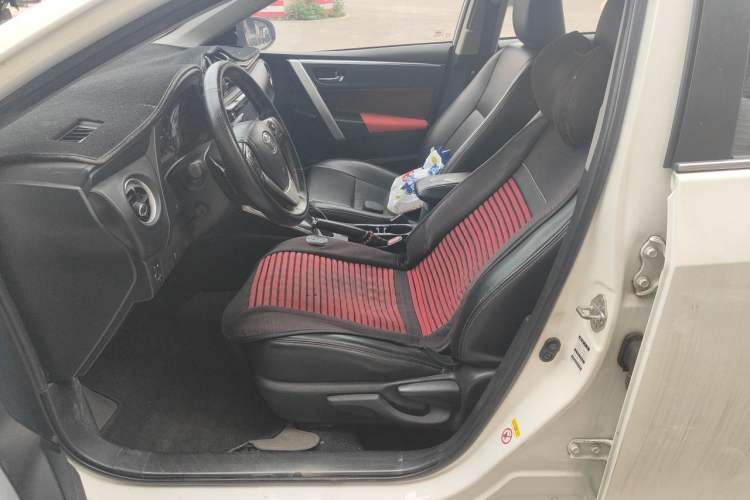 Used Toyota Corolla 2017 Revised Dual-Engine 1.8L E-CVT Leading Edition Left Front Seat