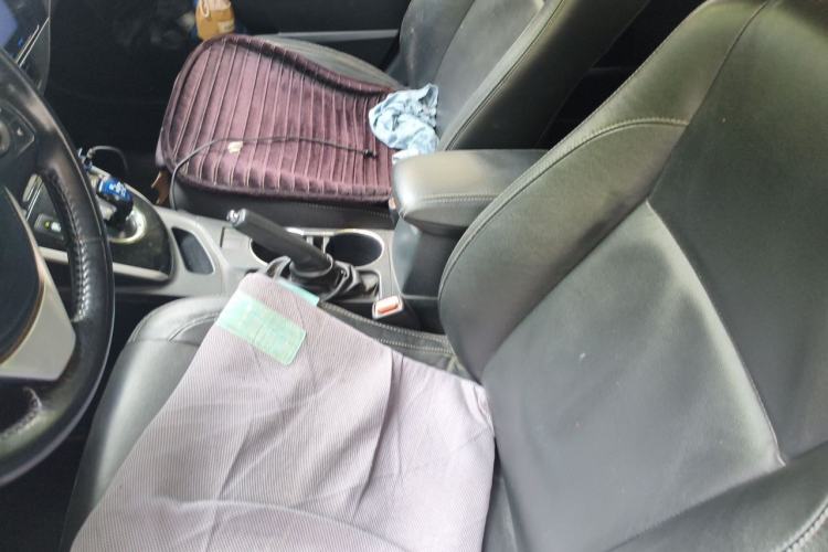 Used Toyota Corolla 2017 Revised Dual-Engine 1.8L E-CVT Elite Edition Left Front Seat