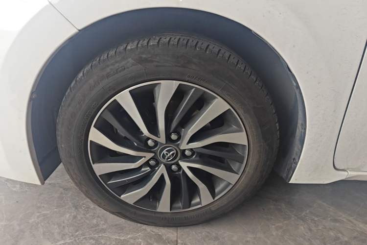 Used Toyota Corolla 2017 Revised Dual-Engine 1.8L E-CVT Elite Edition Left Front Wheel Hub