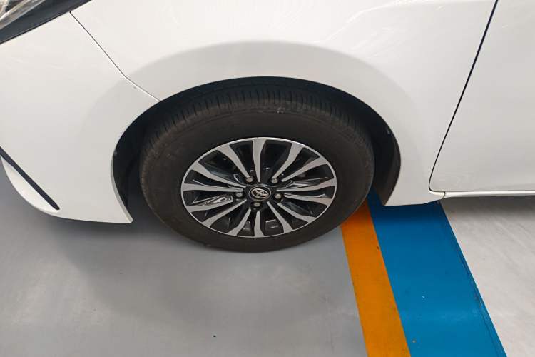 Used Toyota Corolla 2017 Revised Version 1.2T S-CVT GL Left Front Wheel Hub