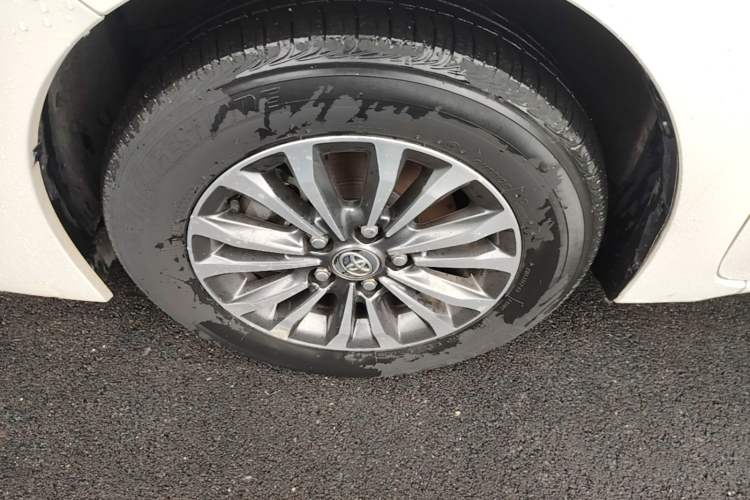 Used Toyota Corolla 2017 Revised Version 1.2T S-CVT GL Left Front Wheel Hub