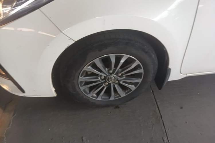 Used Toyota Corolla 2017 Revised Version 1.2T S-CVT GL Left Front Wheel Hub