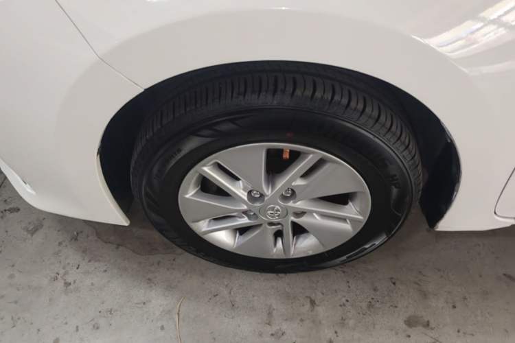 Used Toyota Corolla 2017 Revised Version 1.6L S-CVT GL Left Front Wheel Hub