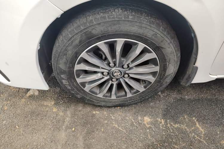 Used Toyota Corolla 2017 Revised Version 1.2T S-CVT GL Left Front Wheel Hub
