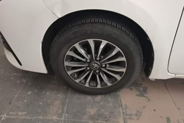 Used Toyota Corolla 2017 Revised Version 1.2T S-CVT GL Left Front Wheel Hub