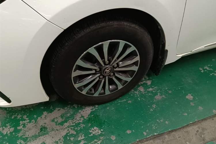 Used Toyota Corolla 2017 Revised Version 1.2T S-CVT GL-i Left Front Wheel Hub