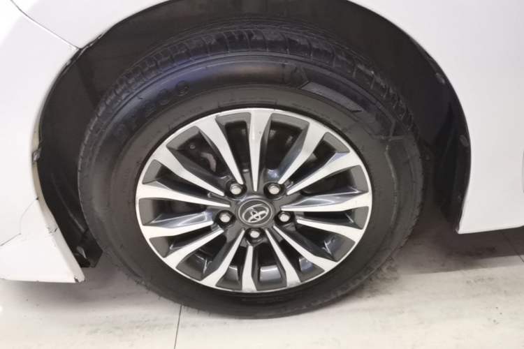 Used Toyota Corolla 2017 Revised Version 1.2T S-CVT GL-i Left Front Wheel Hub