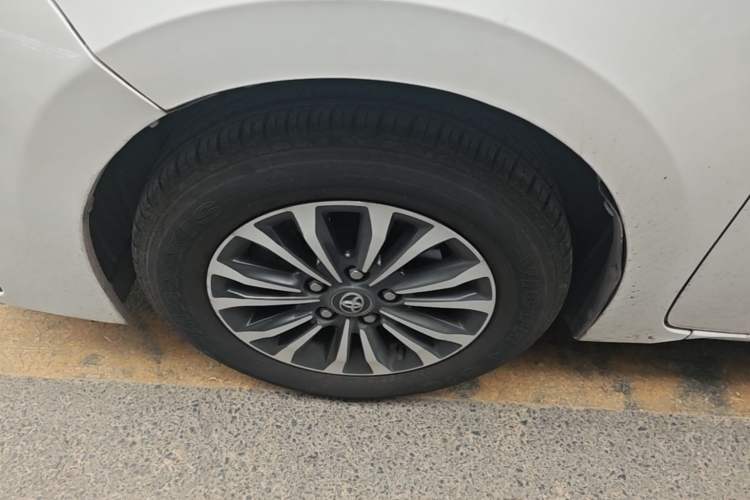 Used Toyota Corolla 2017 Revised Version 1.2T S-CVT GL Left Front Wheel Hub