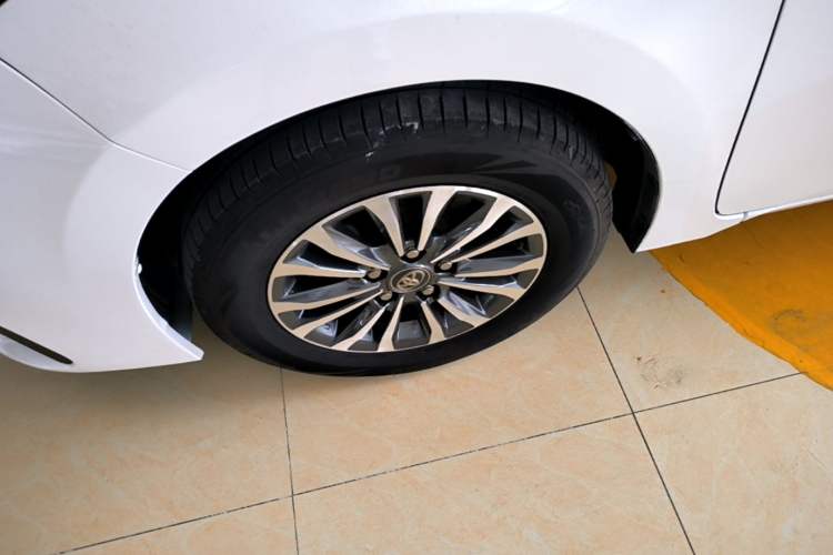 Used Toyota Corolla 2017 Revised Version 1.2T S-CVT GL Left Front Wheel Hub