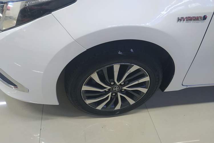Used Toyota Corolla 2017 Revised Dual-Engine 1.8L E-CVT Leading Edition Left Front Wheel Hub