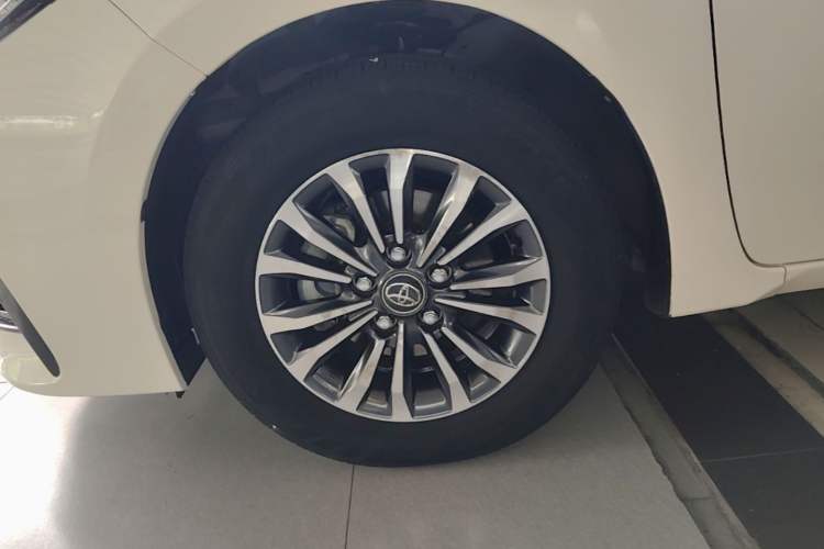 Used Toyota Corolla 2017 Revised Version 1.2T S-CVT GL Left Front Wheel Hub