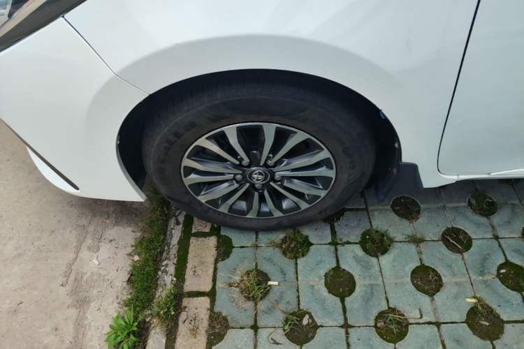 Used Toyota Corolla 2017 Revised Version 1.2T S-CVT GL-i Left Front Wheel Hub