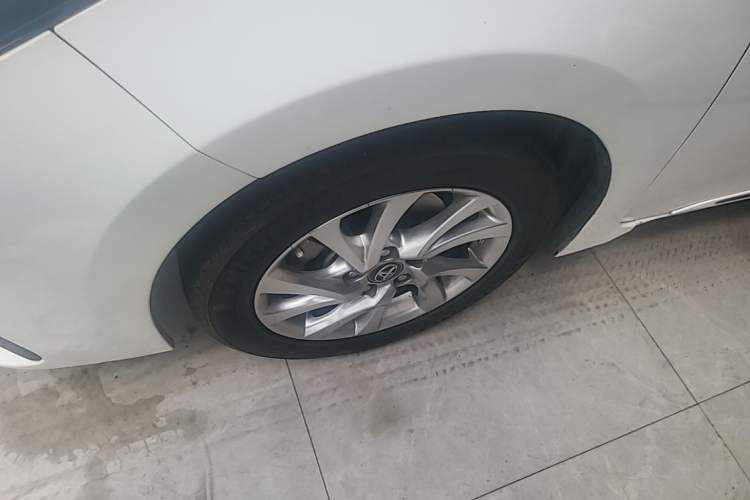 Used Toyota Corolla 2017 Revised Version 1.2T S-CVT GL-i Leather Edition Left Front Wheel Hub