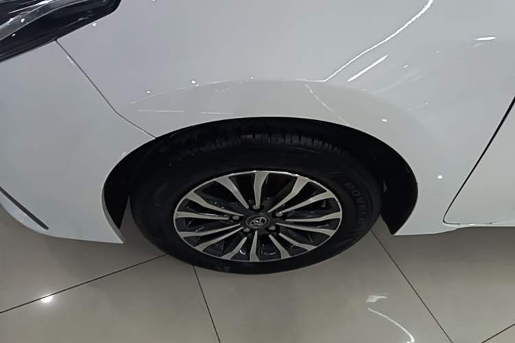 Used Toyota Corolla 2017 1.2T CVT GLX-i Left Front Wheel Hub
