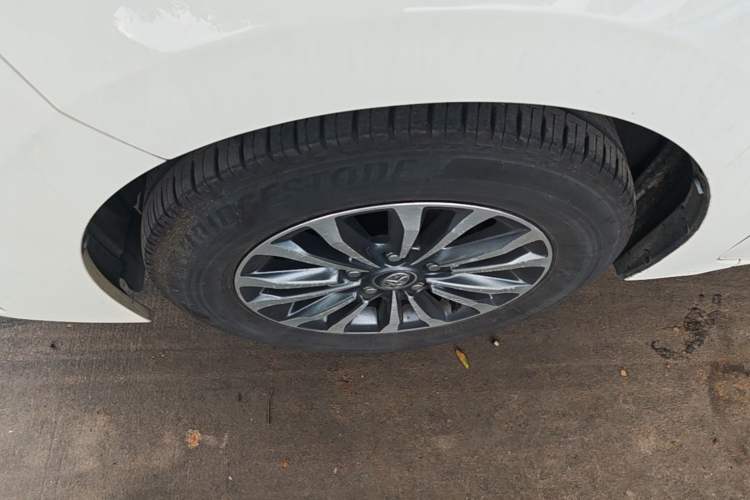 Used Toyota Corolla 2017 Revised Version 1.2T S-CVT GL Left Front Wheel Hub