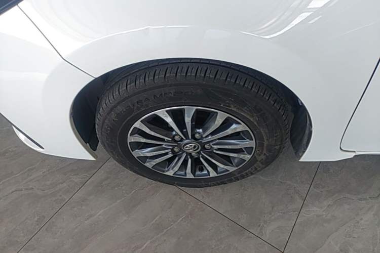 Used Toyota Corolla 2017 Revised Version 1.2T S-CVT GL Left Front Wheel Hub