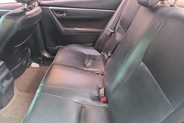 Used Toyota Corolla 2017 Revised Dual-Engine 1.8L E-CVT Leading Edition Left Rear Seat