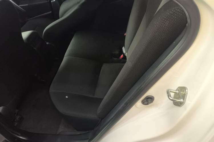 Used Toyota Corolla 2017 Revised Dual-Engine 1.8L E-CVT Leading Edition Left Rear Seat