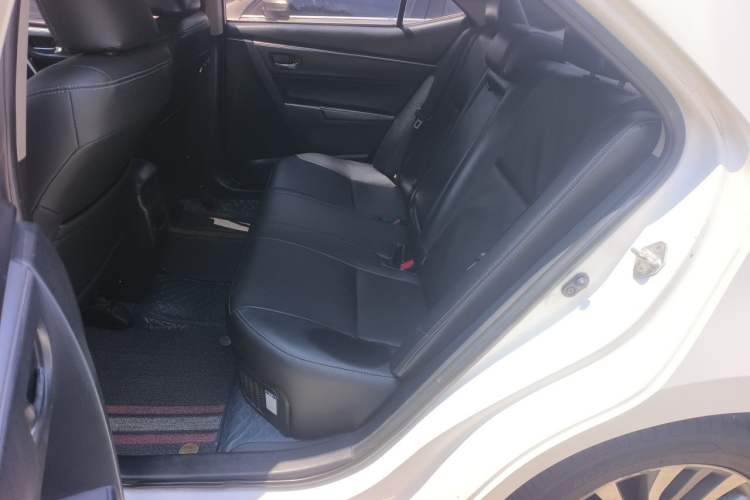 Used Toyota Corolla 2017 Revised Dual-Engine 1.8L E-CVT Elite Edition Left Rear Seat