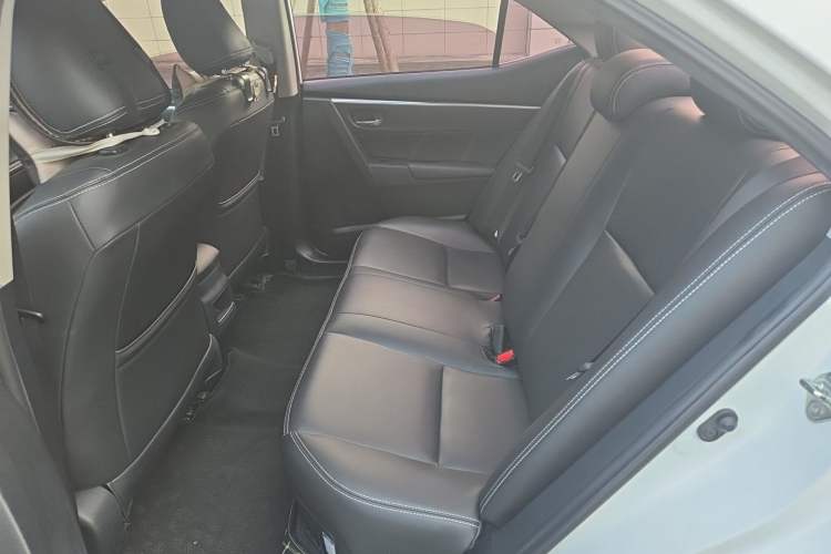 Used Toyota Corolla 2017 Revised Dual-Engine 1.8L E-CVT Leading Edition Left Rear Seat