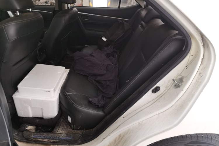 Used Toyota Corolla 2017 Revised Dual-Engine 1.8L E-CVT Elite Edition Left Rear Seat