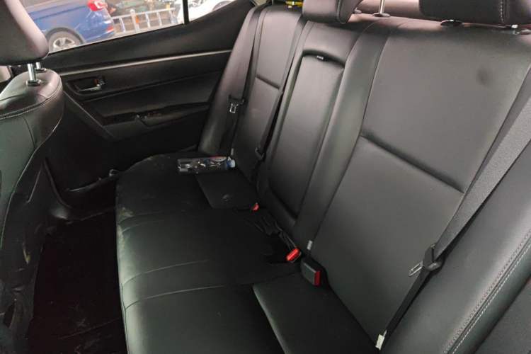 Used Toyota Corolla 2017 Revised Dual-Engine 1.8L E-CVT Elite Edition Left Rear Seat