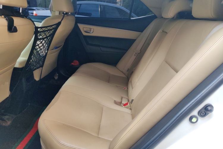 Used Toyota Corolla 2017 Revised Dual-Engine 1.8L E-CVT Elite Edition Left Rear Seat