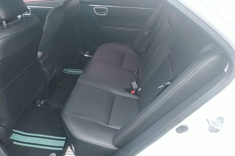 Used Toyota Corolla 2017 Revised Dual-Engine 1.8L E-CVT Elite Edition Left Rear Seat