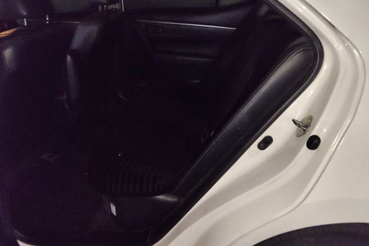 Used Toyota Corolla 2017 Revised Dual-Engine 1.8L E-CVT Elite Edition Left Rear Seat