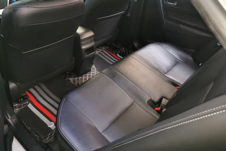 Used Toyota Corolla 2017 Revised Dual-Engine 1.8L E-CVT Elite Edition Left Rear Seat