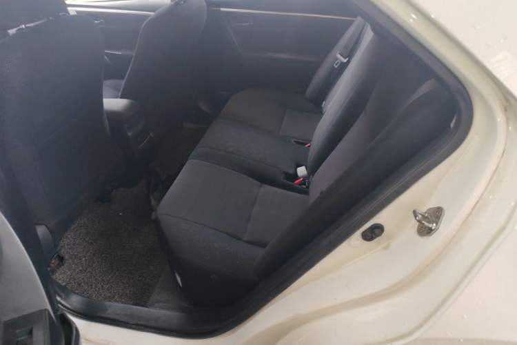 Used Toyota Corolla 2017 Revised Dual-Engine 1.8L E-CVT Leading Edition Left Rear Seat
