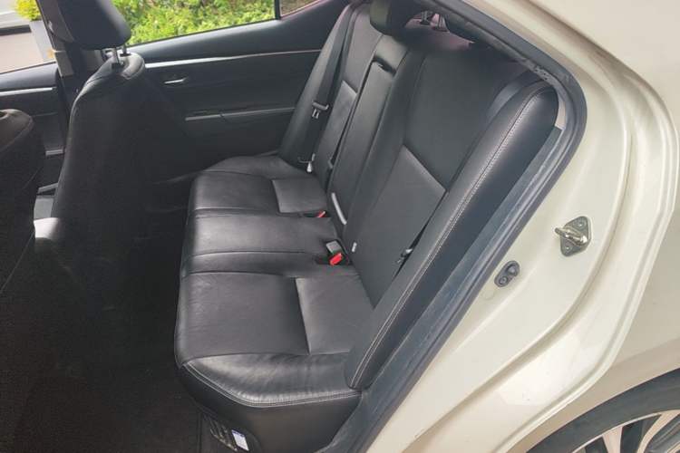 Used Toyota Corolla 2017 Revised Dual-Engine 1.8L E-CVT Luxury Edition Left Rear Seat