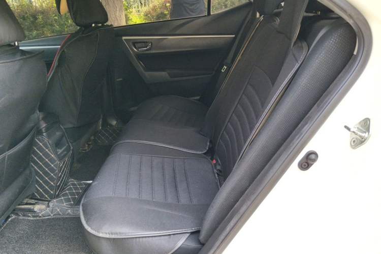 Used Toyota Corolla 2017 1.2T CVT GL Left Rear Seat