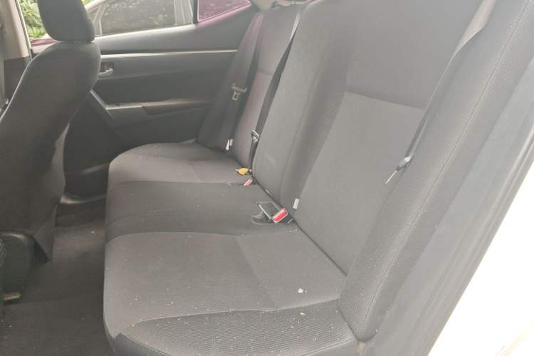 Used Toyota Corolla 2017 Revised Dual-Engine 1.8L E-CVT Leading Edition Left Rear Seat