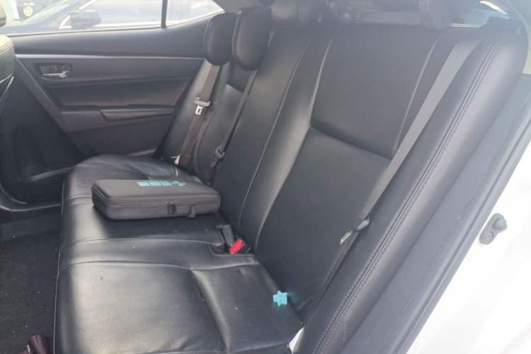 Used Toyota Corolla 2017 1.2T CVT GL Left Rear Seat