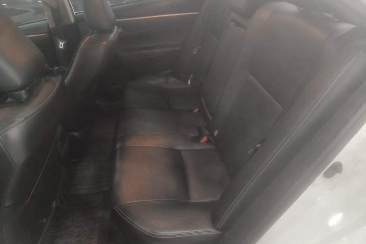 Used Toyota Corolla 2017 Revised Dual-Engine 1.8L E-CVT Elite Edition Left Rear Seat