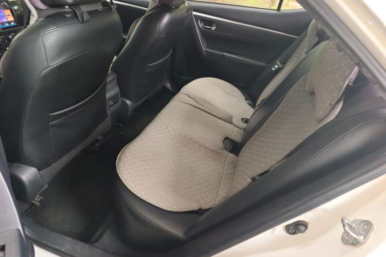 Used Toyota Corolla 2017 Revised Version 1.2T S-CVT GL Left Rear Seat