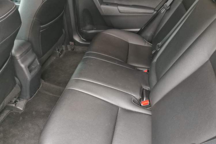 Used Toyota Corolla 2017 Revised Version 1.2T S-CVT GL-i Left Rear Seat