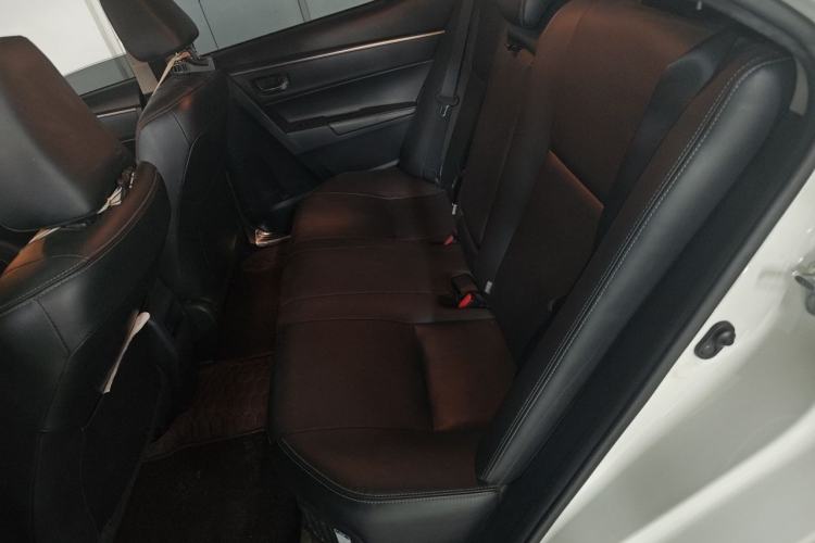 Used Toyota Corolla 2017 Revised Dual-Engine 1.8L E-CVT Elite Edition Left Rear Seat