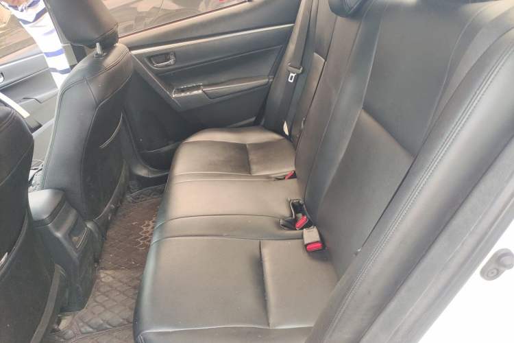 Used Toyota Corolla 2017 Revised Dual-Engine 1.8L E-CVT Leading Edition Left Rear Seat