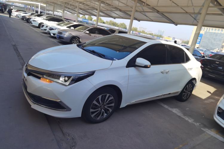 Used Toyota Corolla 2017 Revised Dual-Engine 1.8L E-CVT Elite Edition Left Side