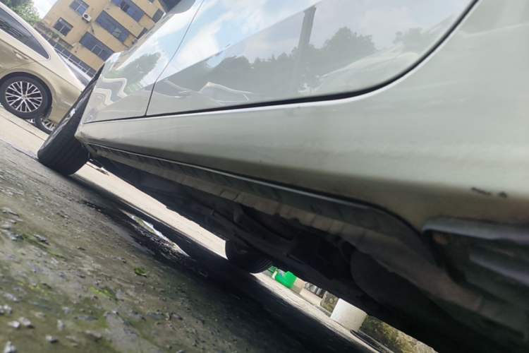 Used Toyota Corolla 2017 Revised Version 1.2T S-CVT GL Left Side Sill