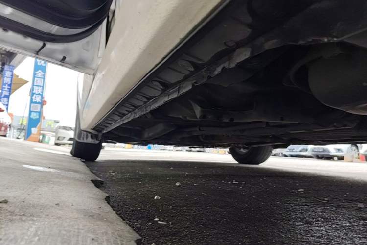 Used Toyota Corolla 2017 Revised Version 1.2T S-CVT GL-i Left Side Sill