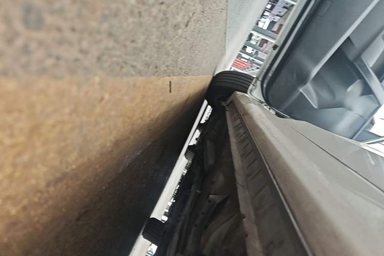 Used Toyota Corolla 2017 Revised Version 1.2T S-CVT GL Left Side Sill