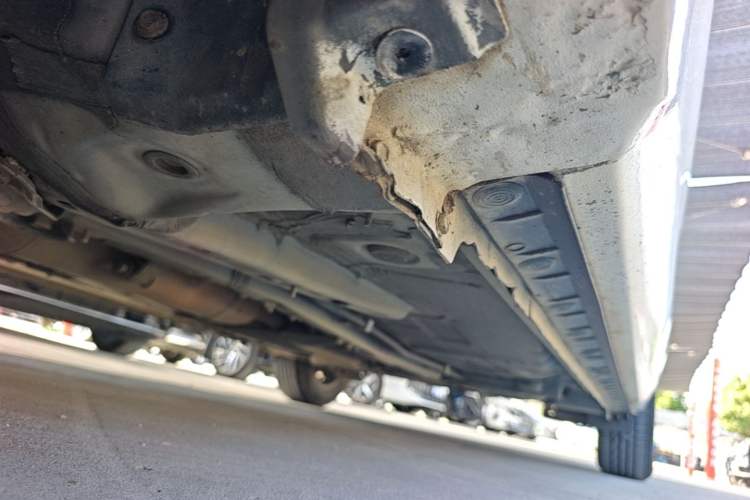 Used Toyota Corolla 2017 Revised Version 1.2T S-CVT GL Left Side Sill